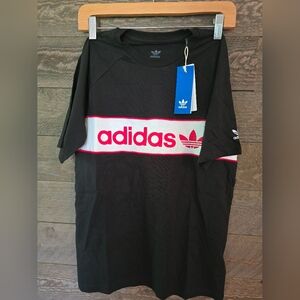 Adidas Black and Red Short Sleeve Tee Size Large